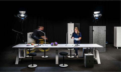STAND MOTU A PLUS Besprechungstisch