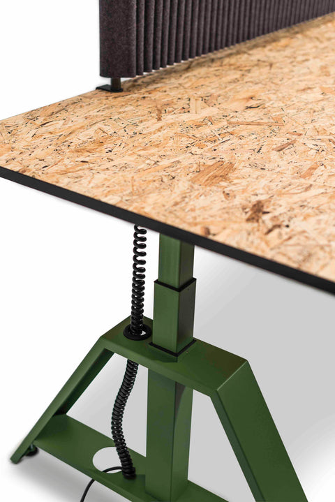 Höhenverstellbarer Schreibtisch MOTU mit OSB Tischplatte